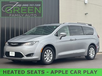 Used 2019 Chrysler Pacifica Touring-L image 1