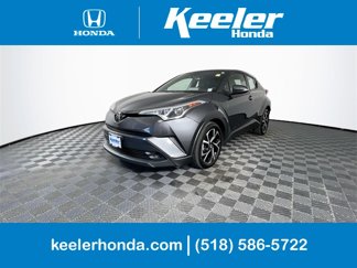 Used 2019 Toyota C-HR XLE image 1