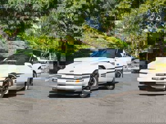 Used 1992 Chevrolet Corvette Coupe image 1
