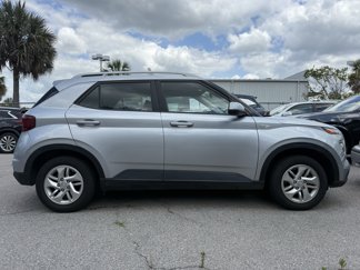 Used 2021 Hyundai Venue SEL image 1