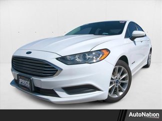 Used 2017 Ford Fusion SE image 1