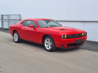 Used 2023 Dodge Challenger SXT image 1
