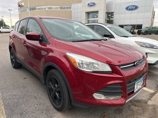 Used 2016 Ford Escape SE image 1