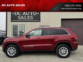 Used 2014 Jeep Grand Cherokee Laredo w/ 18" Wheel & 8.4" Radio Group image 1