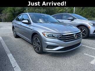 Used 2021 Volkswagen Jetta SEL image 1
