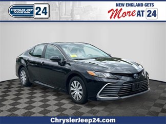 Used 2021 Toyota Camry LE image 1