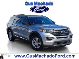 Certified 2022 Ford Explorer XLT image 1