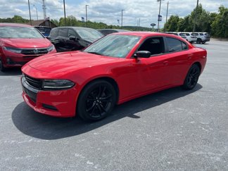 Used 2017 Dodge Charger SE w/ Blacktop Package image 1