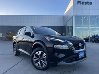 Used 2023 Nissan Rogue SV image 1