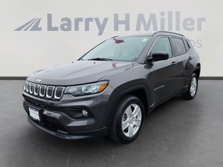 Used 2022 Jeep Compass Latitude image 1