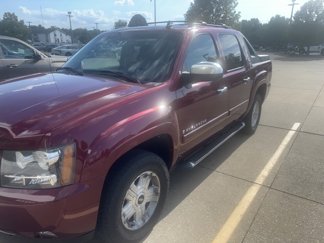 Used 2008 Chevrolet Avalanche LT w/ LT Preferred Equipment Group image 1