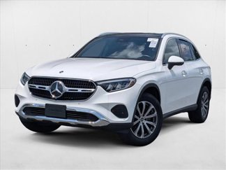 Used 2024 Mercedes-Benz GLC 300 4MATIC image 1