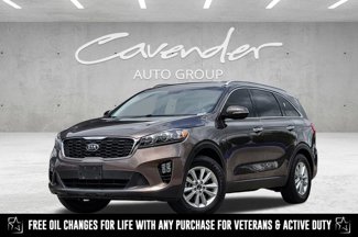 Used 2019 Kia Sorento LX w/ LX Convenience Package image 1