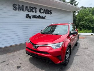 Used 2017 Toyota RAV4 LE image 1
