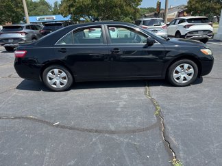 Used 2009 Toyota Camry LE image 1