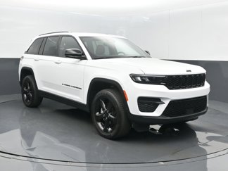 Used 2022 Jeep Grand Cherokee Altitude image 1