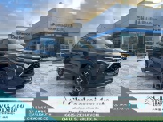 New 2025 Chevrolet Trax LT w/ Driver Confidence Package image 1