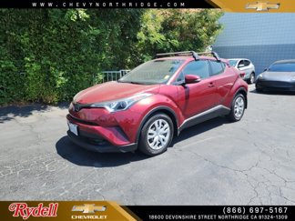 Used 2019 Toyota C-HR LE image 1