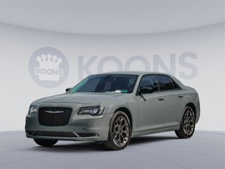 Used 2018 Chrysler 300 Touring w/ Sport Appearance Package image 1