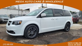 Used 2018 Dodge Grand Caravan GT image 1