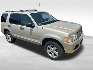 Used 2005 Ford Explorer XLT image 1