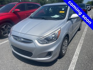 Used 2017 Hyundai Accent SE image 1