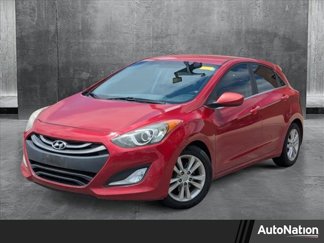 Used 2015 Hyundai Elantra GT image 1