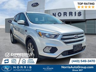Used 2017 Ford Escape SE image 1