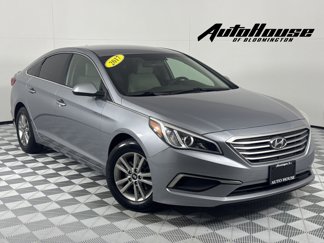 Used 2017 Hyundai Sonata SE image 1