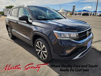 Used 2022 Volkswagen Taos SE image 1