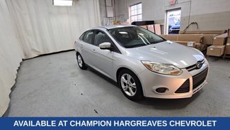 Used 2014 Ford Focus SE w/ SE Winter Package video 2