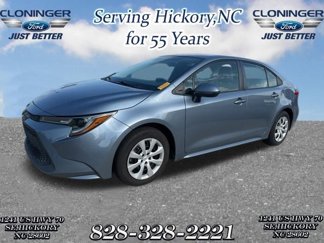 Used 2021 Toyota Corolla LE image 1