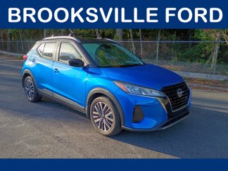 Used 2022 Nissan Kicks SV w/ Exterior Package image 1