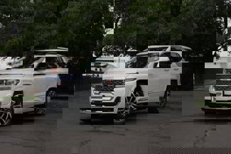 Used 2021 GMC Acadia Denali w/ Denali Ultimate Package image 1