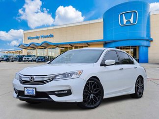 Used 2017 Honda Accord Sport image 1