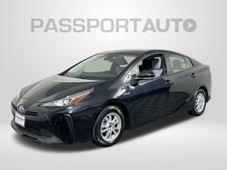 Used 2022 Toyota Prius LE image 1