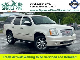 Used 2011 GMC Yukon Denali image 1