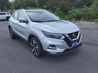 Used 2022 Nissan Rogue Sport SL w/ Premium Package image 1
