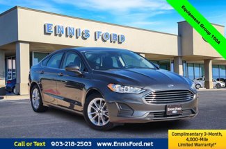 Used 2020 Ford Fusion SE image 1