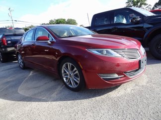 Used 2013 Lincoln MKZ image 1