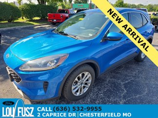Used 2020 Ford Escape SE image 1