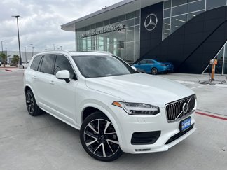 Used 2022 Volvo XC90 T6 Momentum w/ Advanced Package image 1