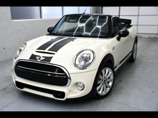 Used 2017 MINI Cooper S image 1