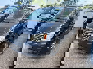 Used 2008 Chrysler Town & Country Touring w/ Family Value Group image 1