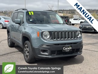 Used 2017 Jeep Renegade Latitude w/ Cold Weather Group image 1