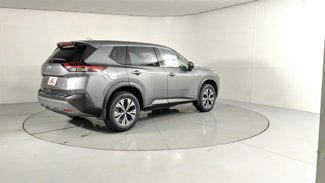 Used 2021 Nissan Rogue SV image 1