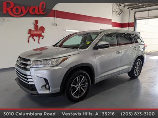 Used 2018 Toyota Highlander XLE image 1