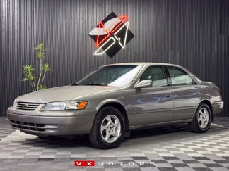 Used 1998 Toyota Camry LE image 1