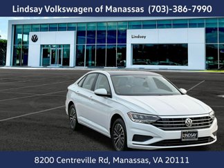 Certified 2019 Volkswagen Jetta SE w/ Cold Weather Package image 1