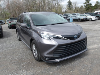 Used 2019 Jeep Cherokee Latitude Plus w/ Cold Weather Group image 1